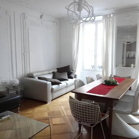 Appartement Les Serruriers - Spacieux Avec Terrasse & Parking