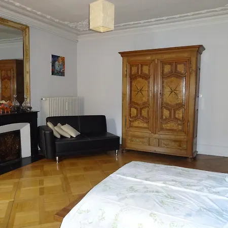 Les Serruriers - Spacieux Avec Terrasse & Parking Appartement Straatsburg